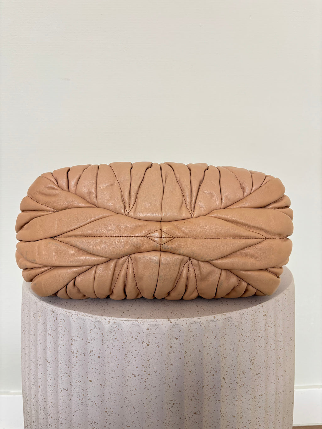 Miu Miu Matelassé Handtas