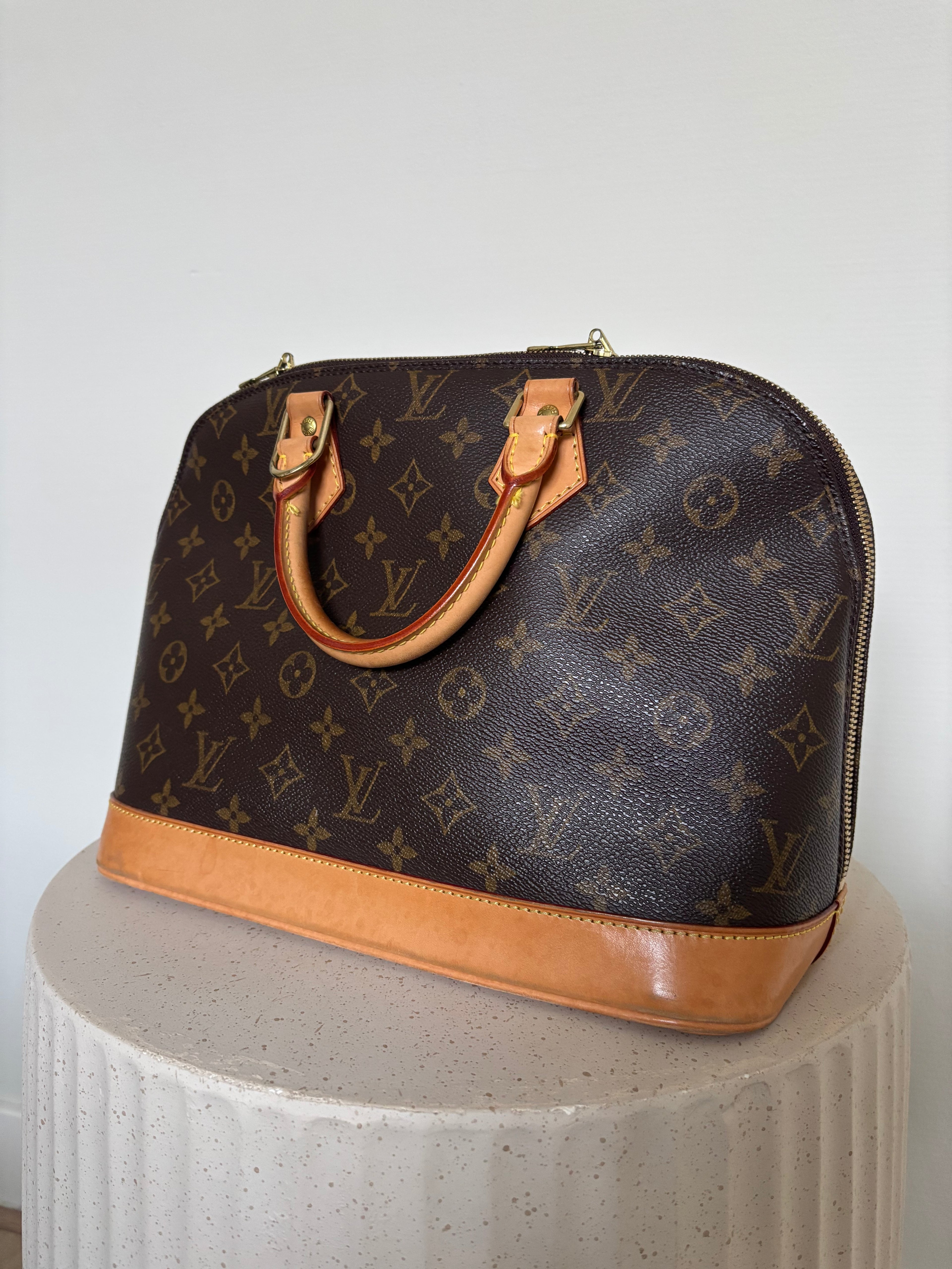 Louis Vuitton Alma PM