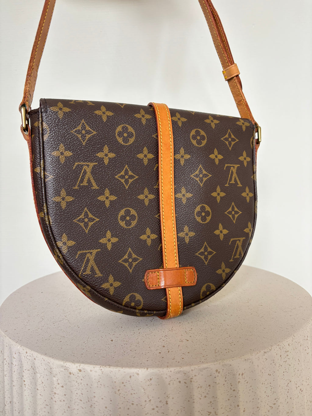 Louis Vuitton Chantilly MM Crossbody