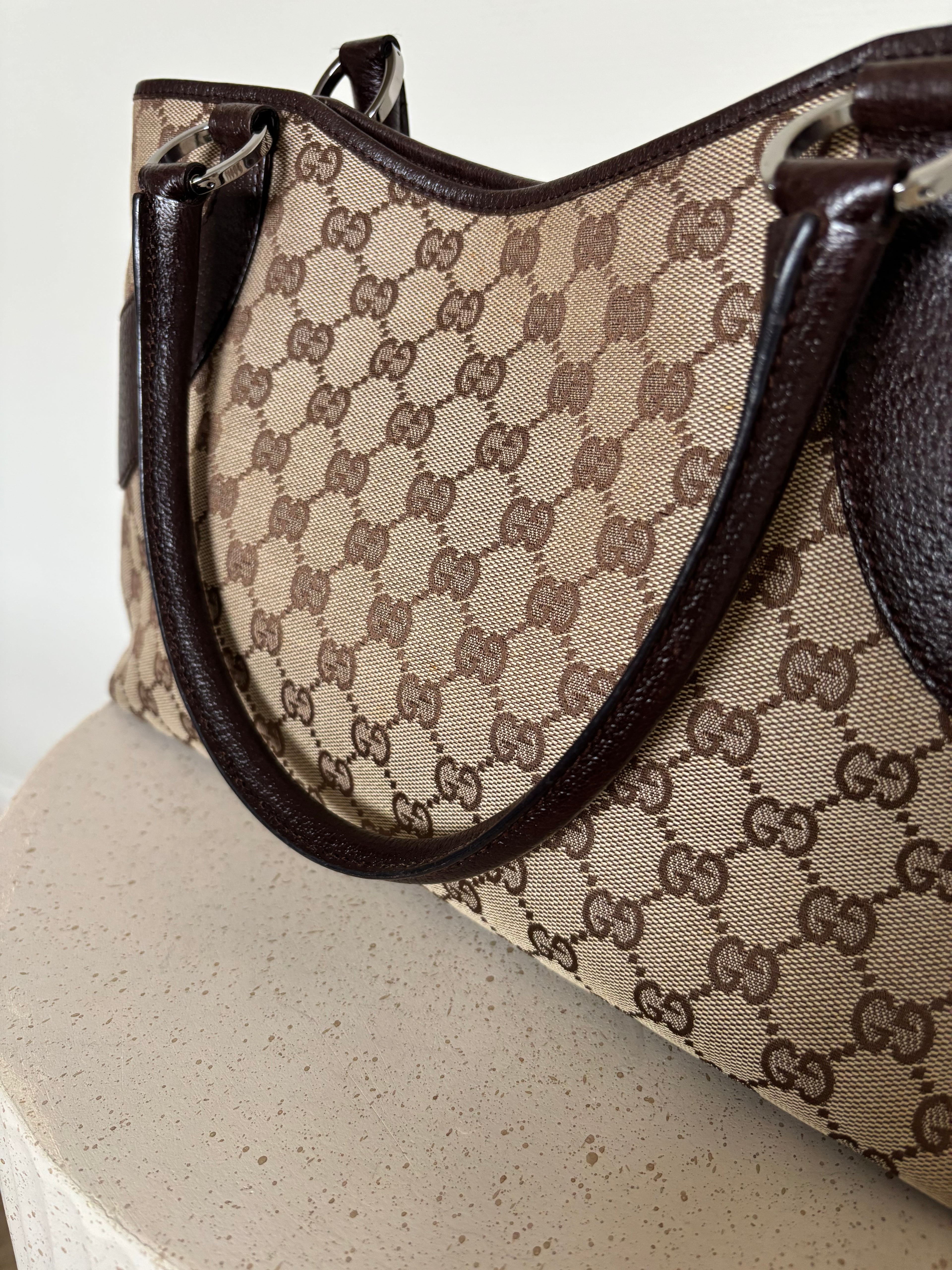 Gucci GG Supreme Tote Bag