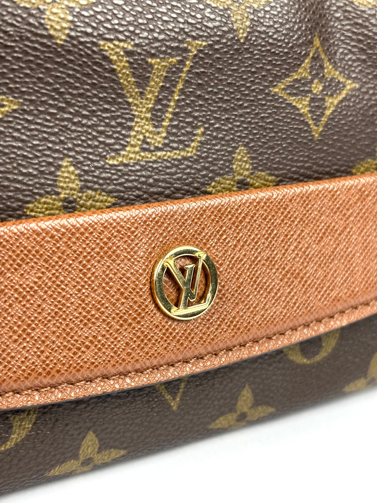Louis Vuitton Pochette Bordeaux