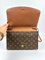 Louis Vuitton Pochette Bordeaux