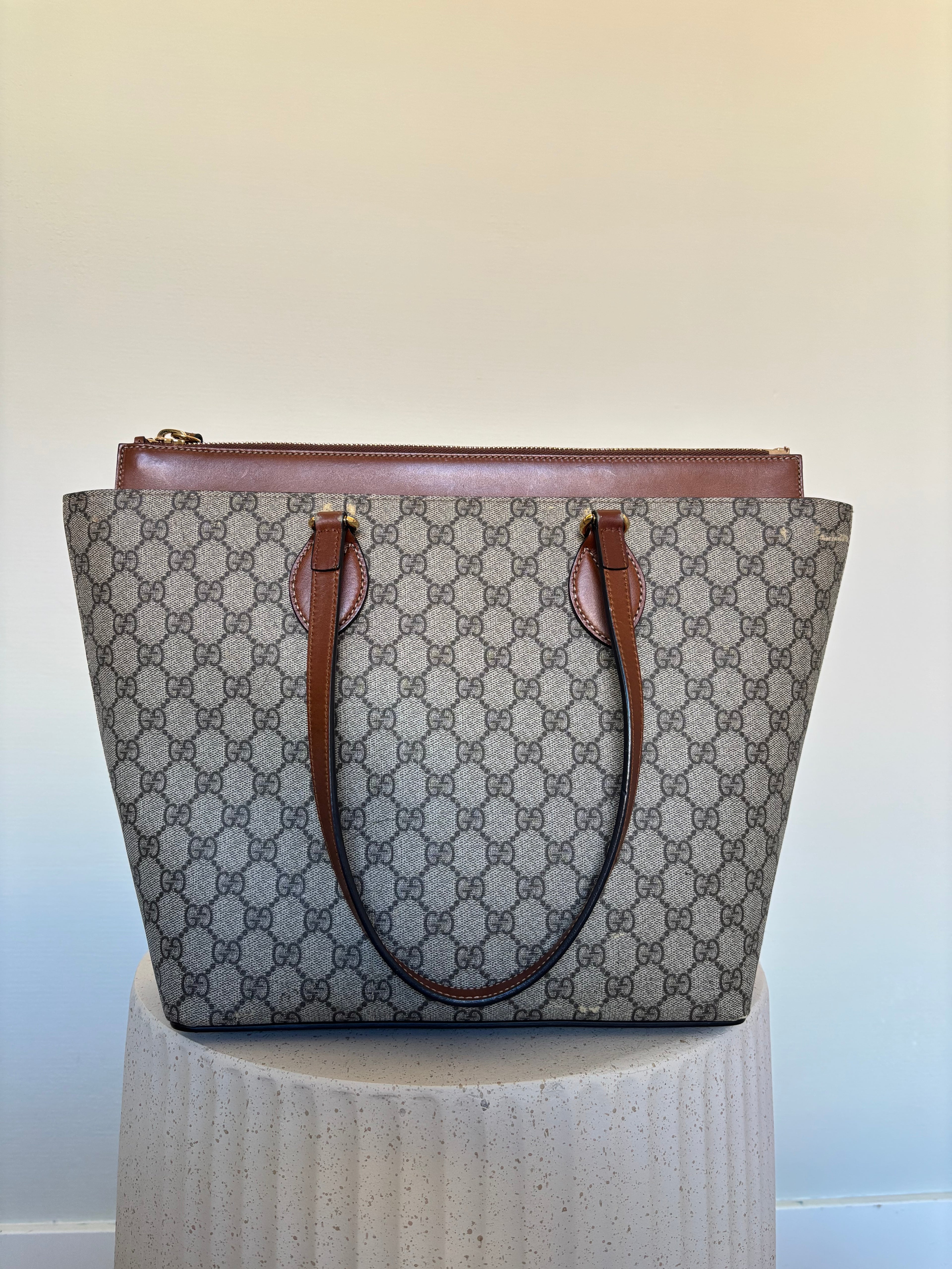 Gucci GG Supreme Tote Bag