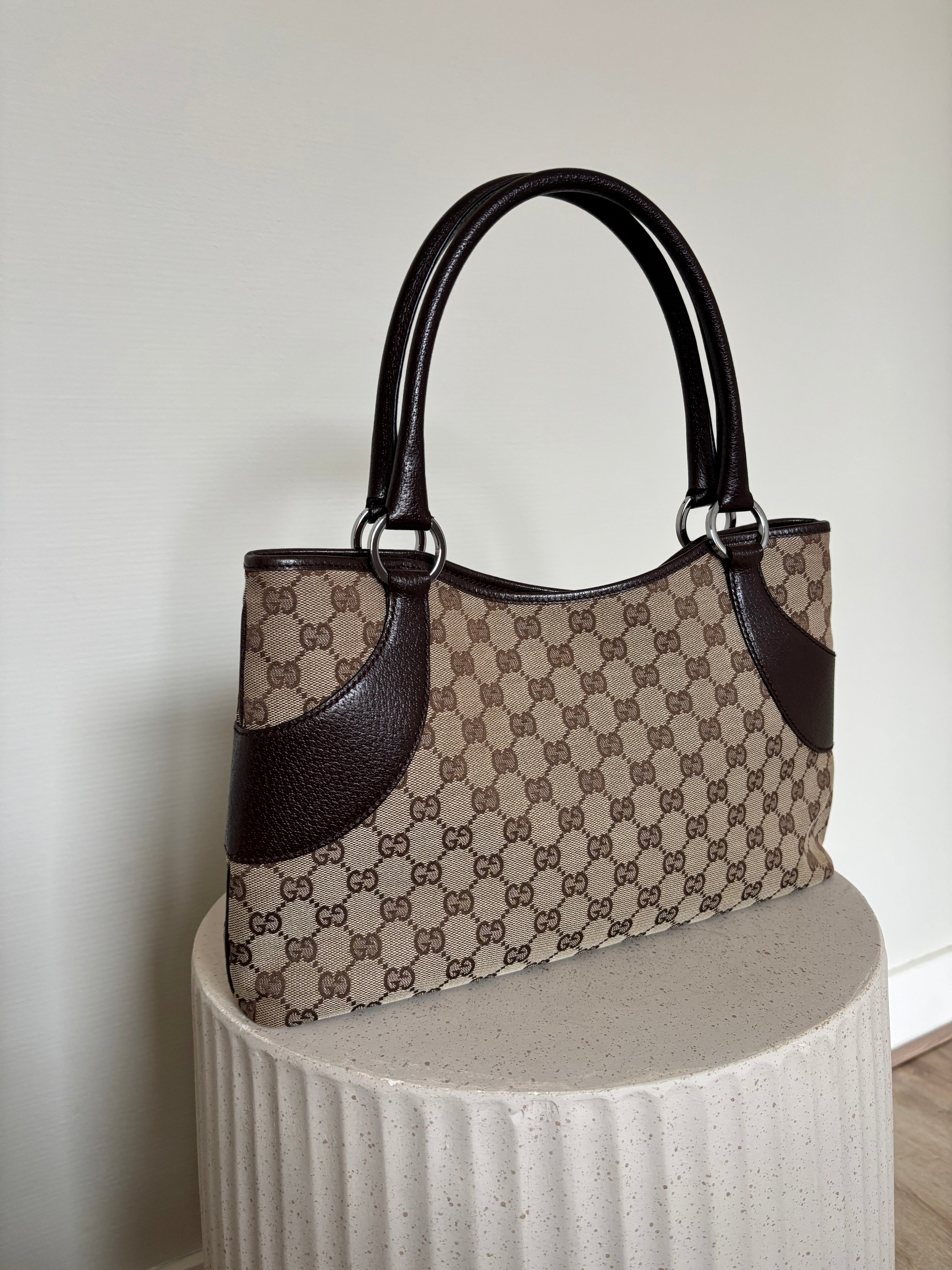 Gucci GG Supreme Tote Bag