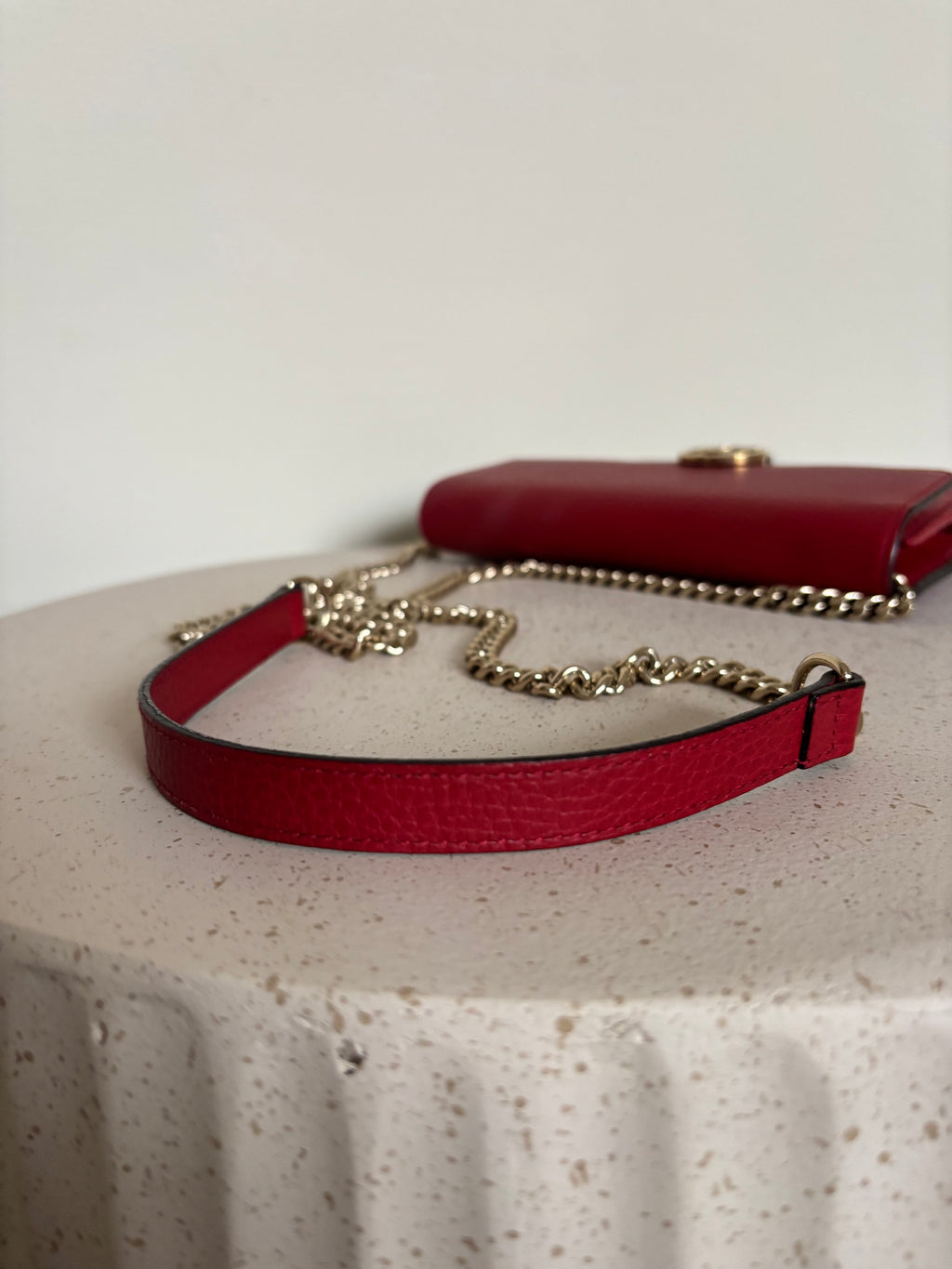 Gucci Interlocking G Wallet on Chain