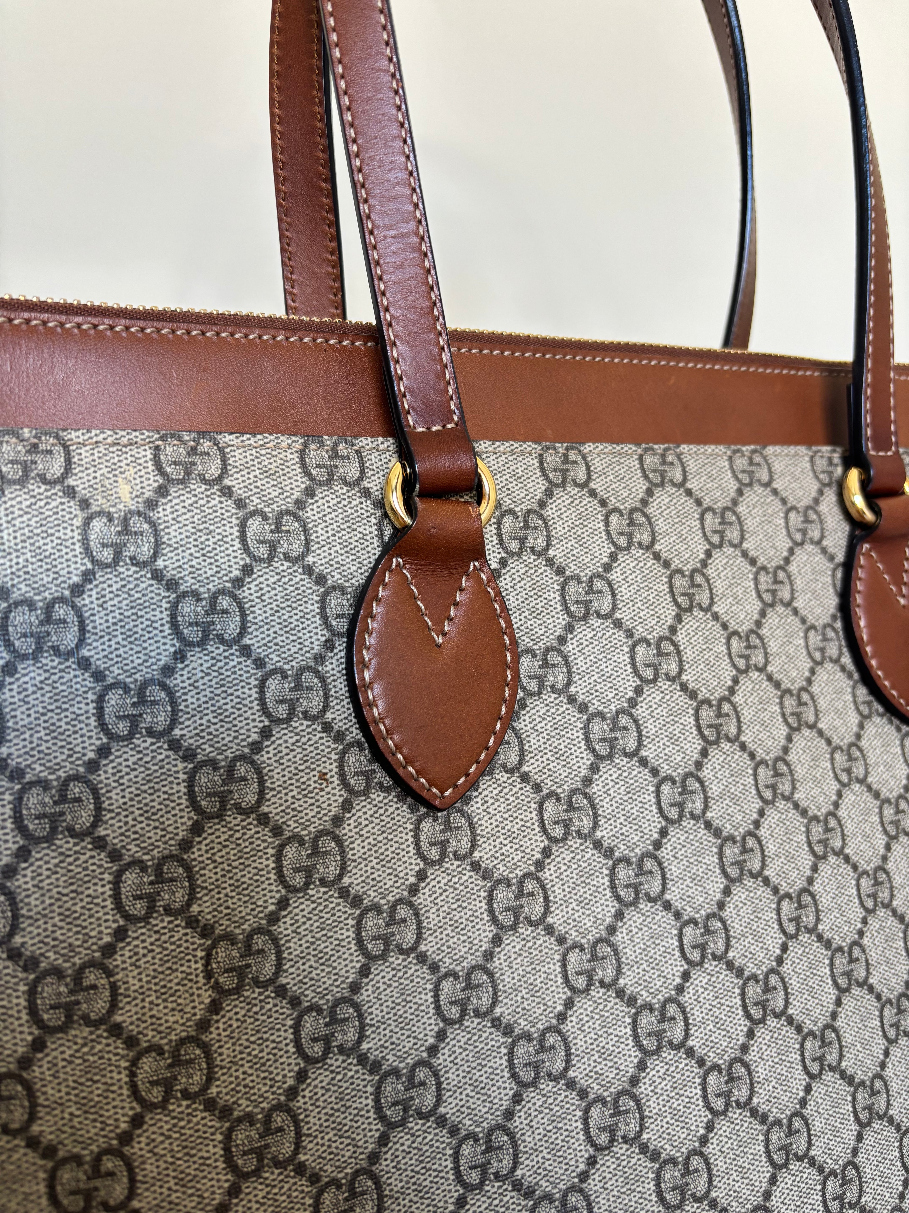 Gucci GG Supreme Tote Bag