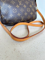 Louis Vuitton Pochette Crossbody