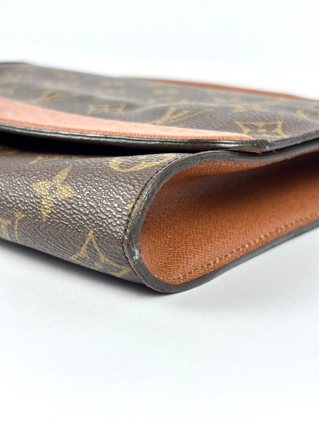 Louis Vuitton Pochette Bordeaux