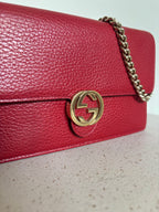Gucci Interlocking G Wallet on Chain