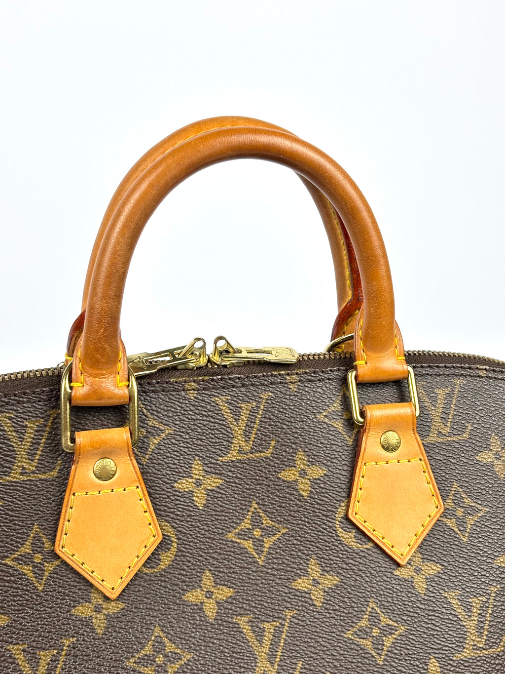 Louis Vuitton Alma PM