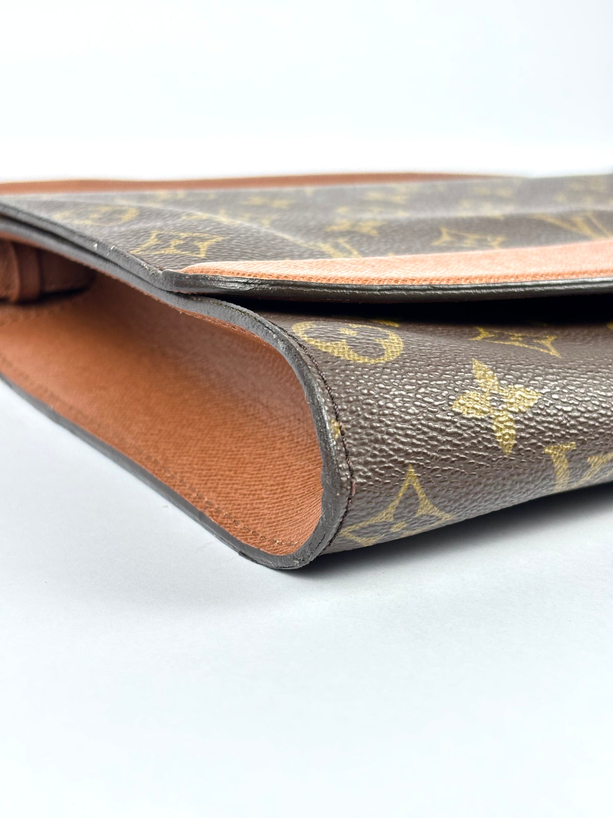 Louis Vuitton Pochette Bordeaux
