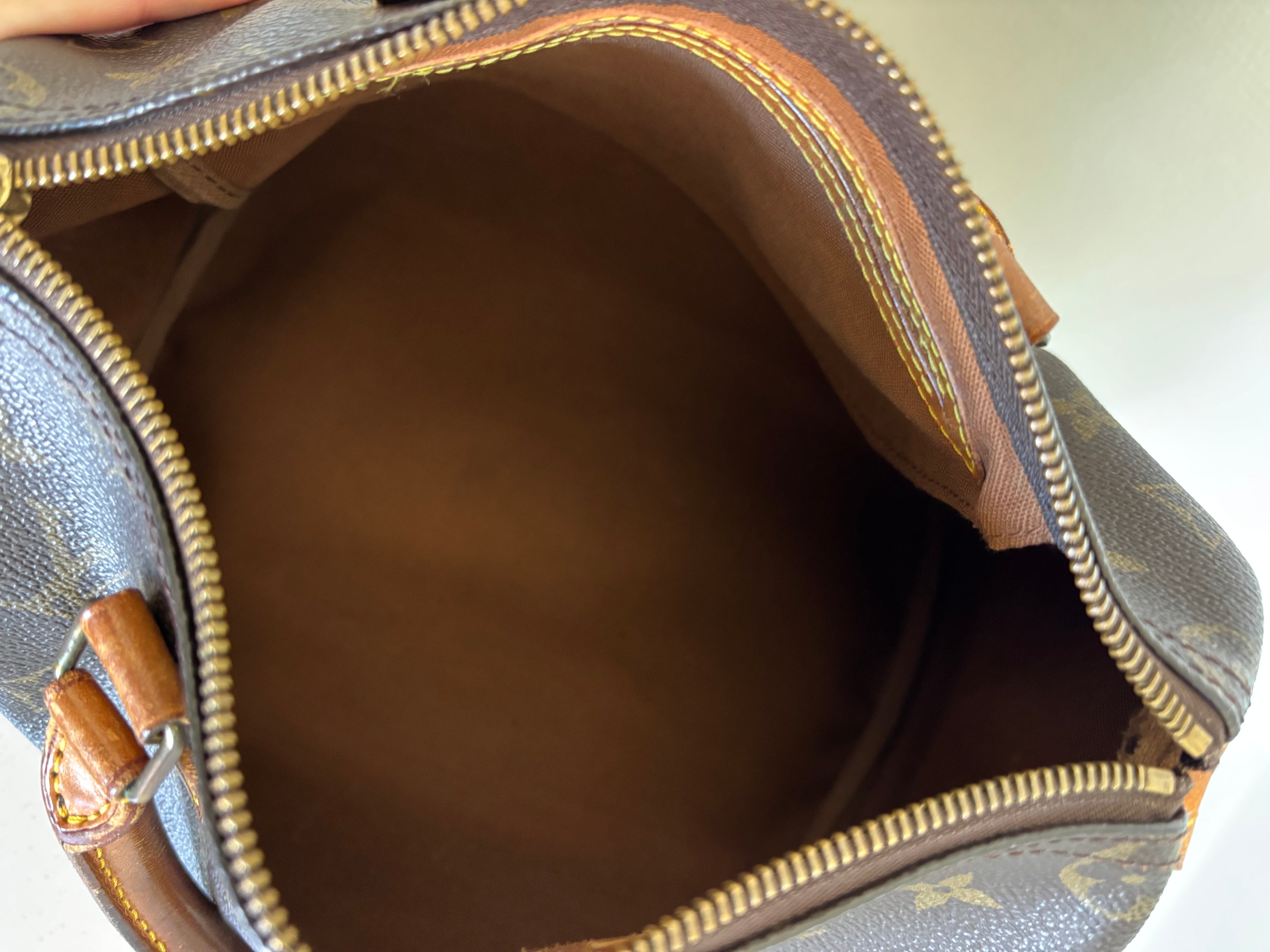 Louis Vuitton Speedy 25