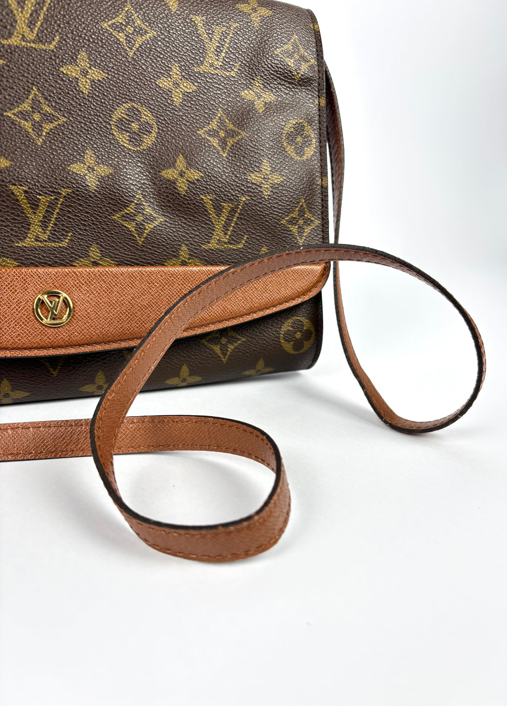 Louis Vuitton Pochette Bordeaux