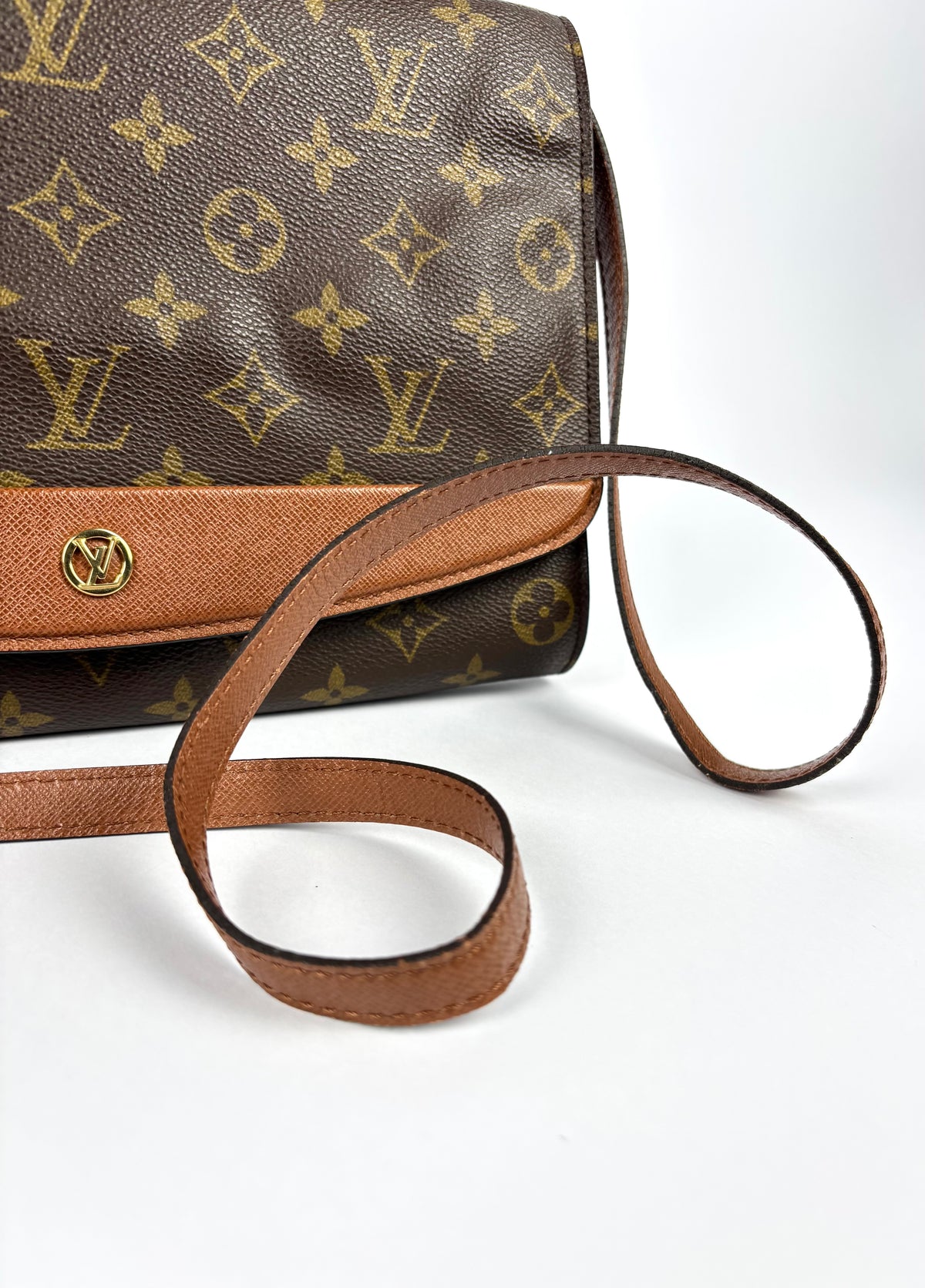 Louis Vuitton Pochette Bordeaux