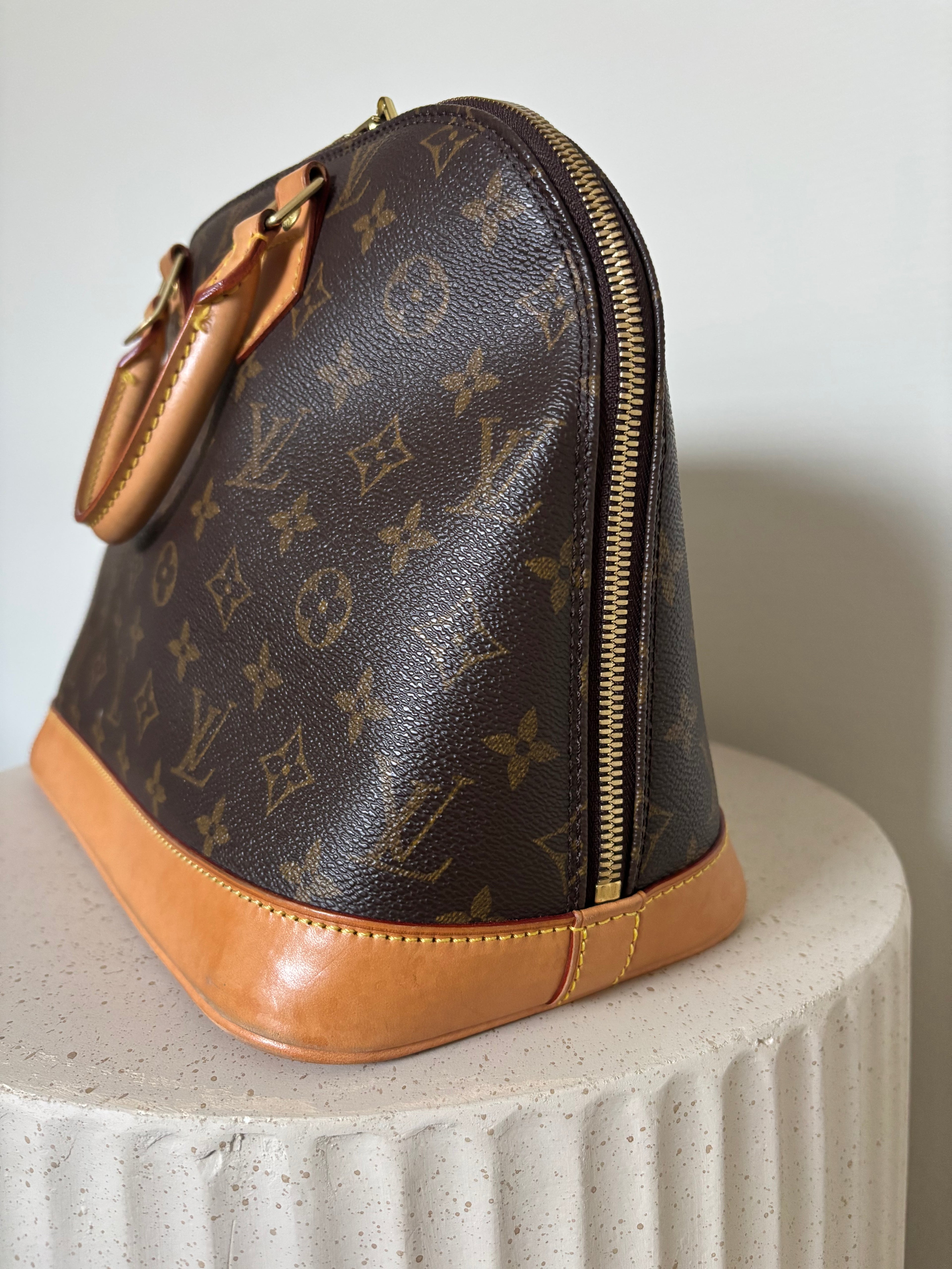 Louis Vuitton Alma PM
