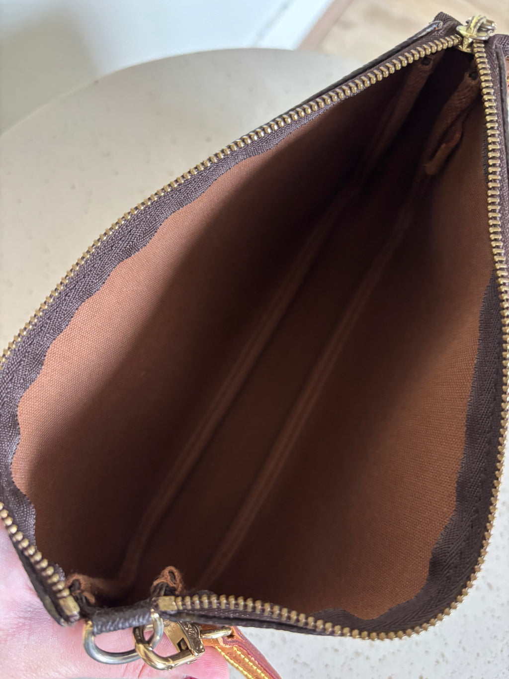 Louis Vuitton Pochette Crossbody