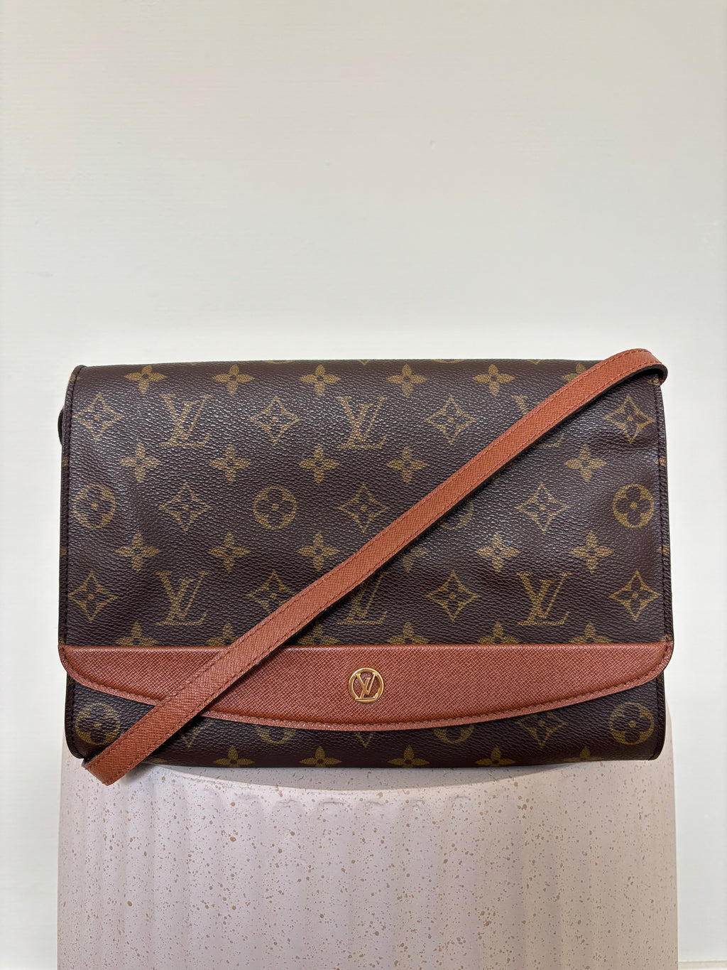 Louis Vuitton Pochette Bordeaux