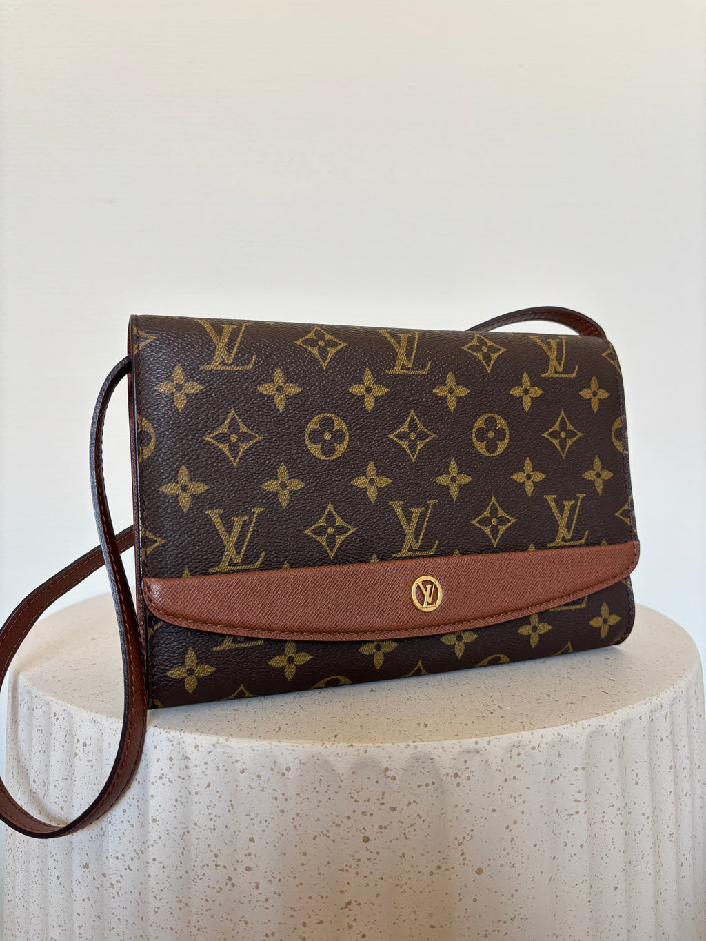 Louis Vuitton Pochette Bordeaux