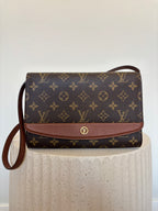 Louis Vuitton Pochette Bordeaux