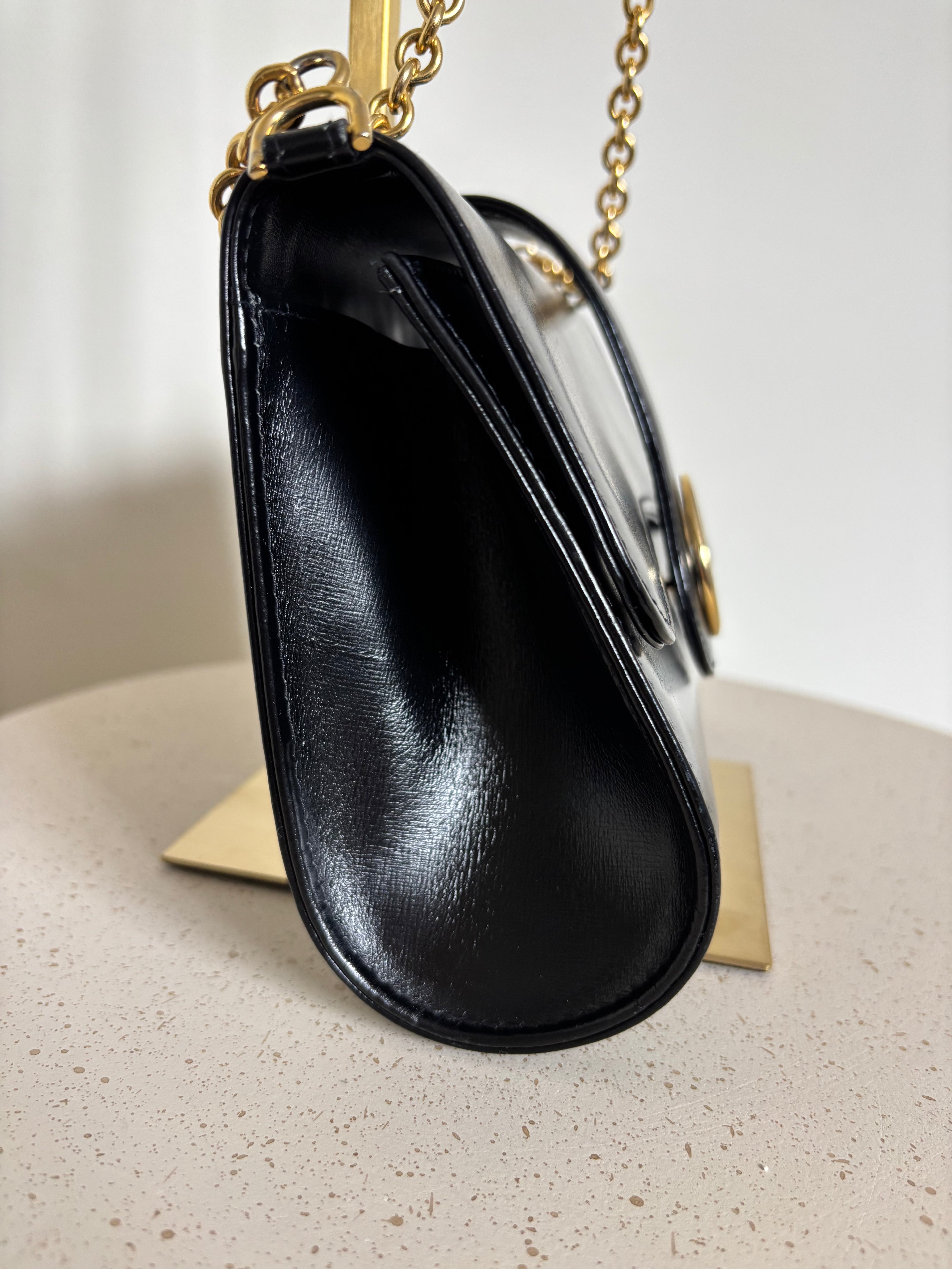Gucci Black Leather Shoulder Bag