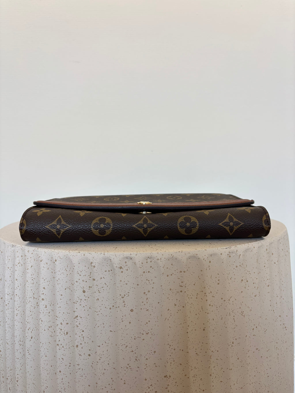 Louis Vuitton Pochette Bordeaux