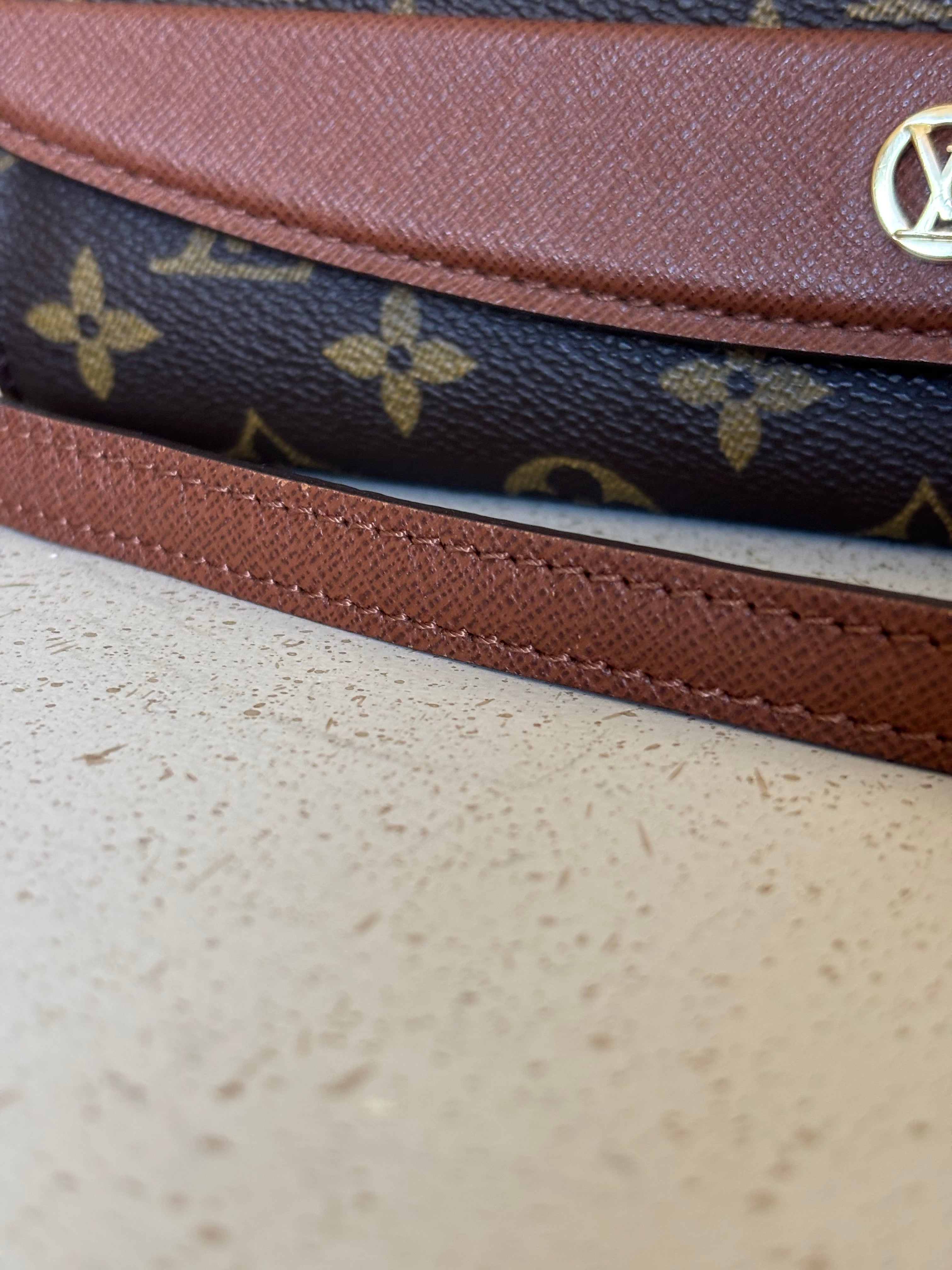 Louis Vuitton Pochette Bordeaux