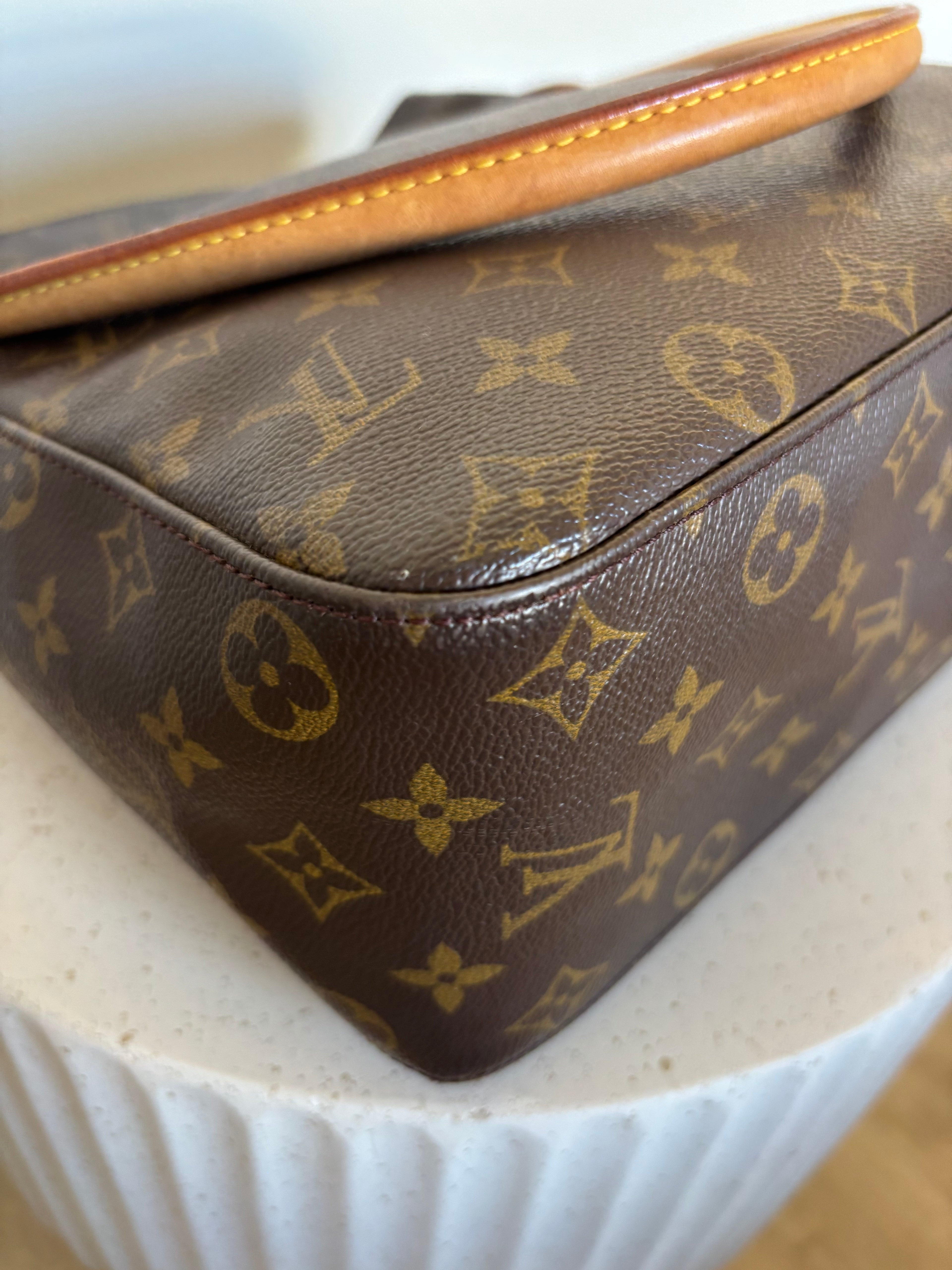 Louis Vuitton Looping GM