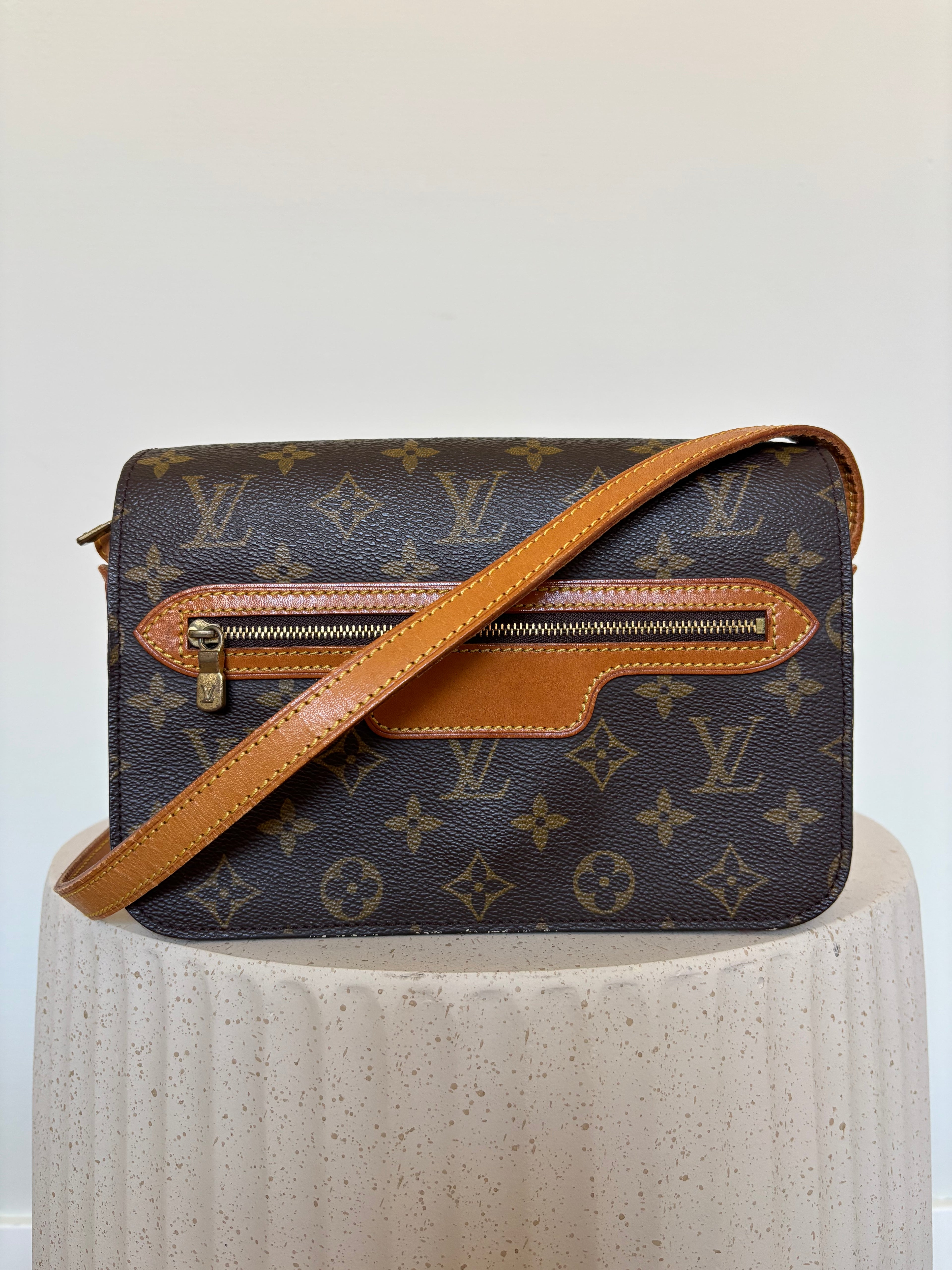 Louis Vuitton Saint Germain 24