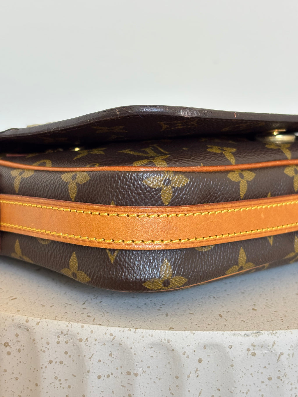 Louis Vuitton Saint Germain 24