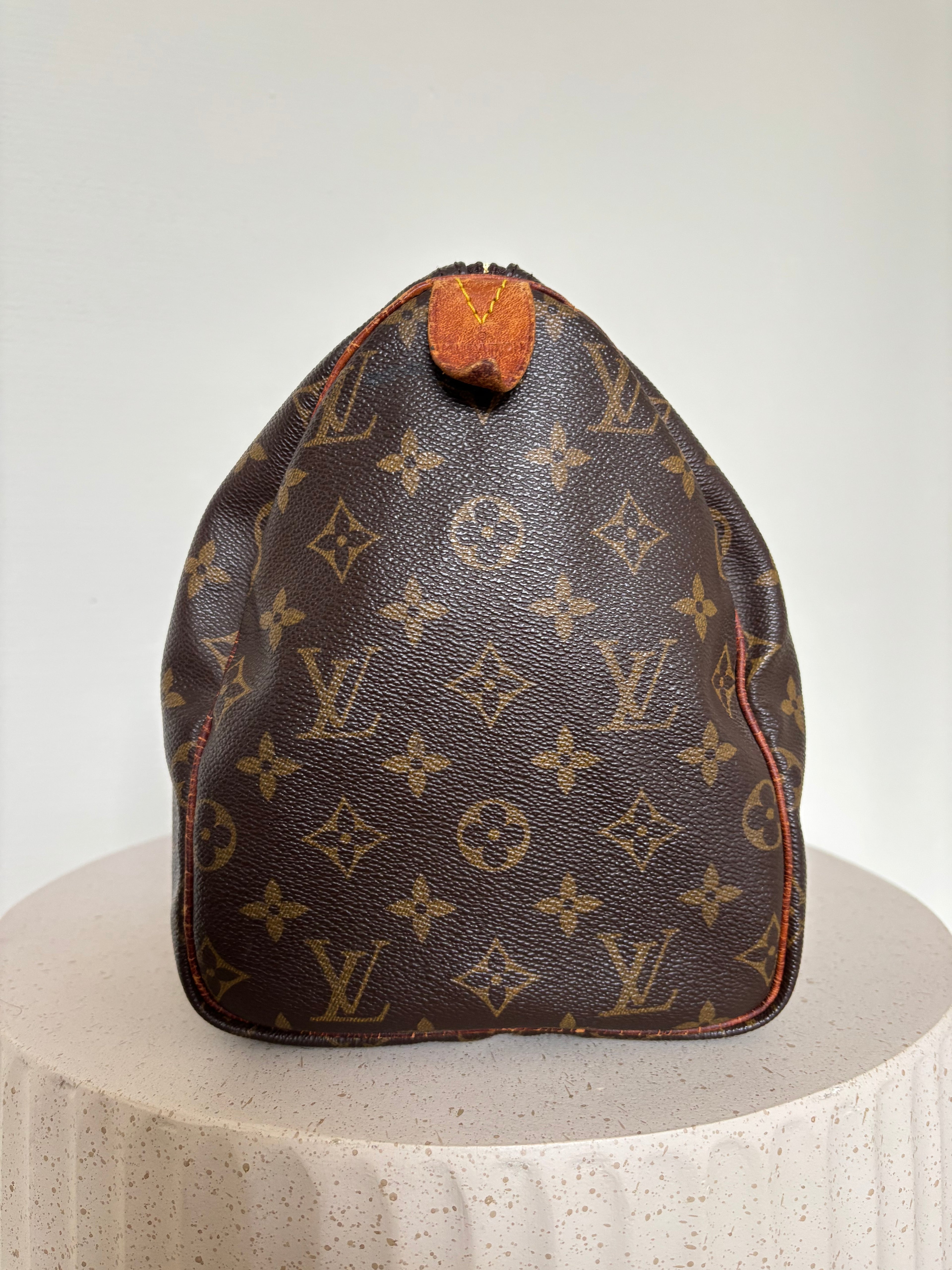 Louis Vuitton Speedy 30