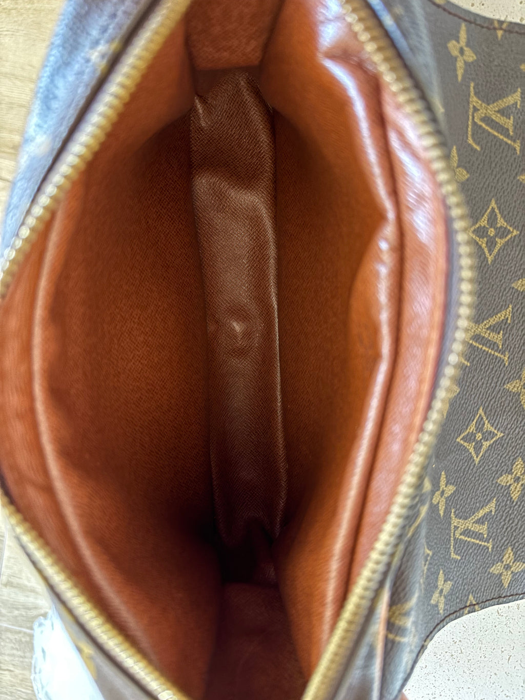 Louis Vuitton Saint Germain 24