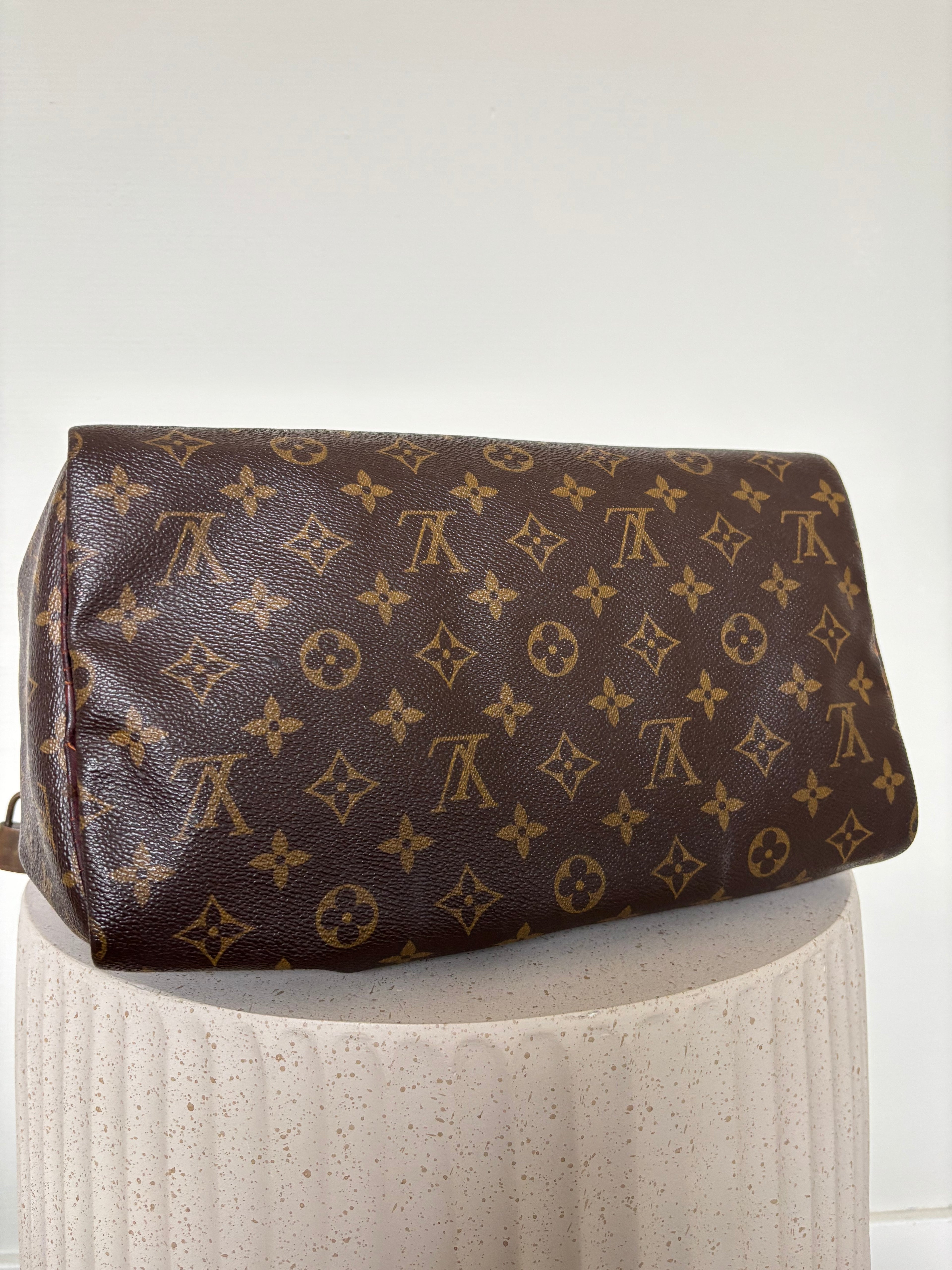 Louis Vuitton Speedy 30