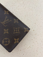 Louis Vuitton Viennois Wallet