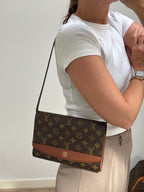 Louis Vuitton Pochette Bordeaux