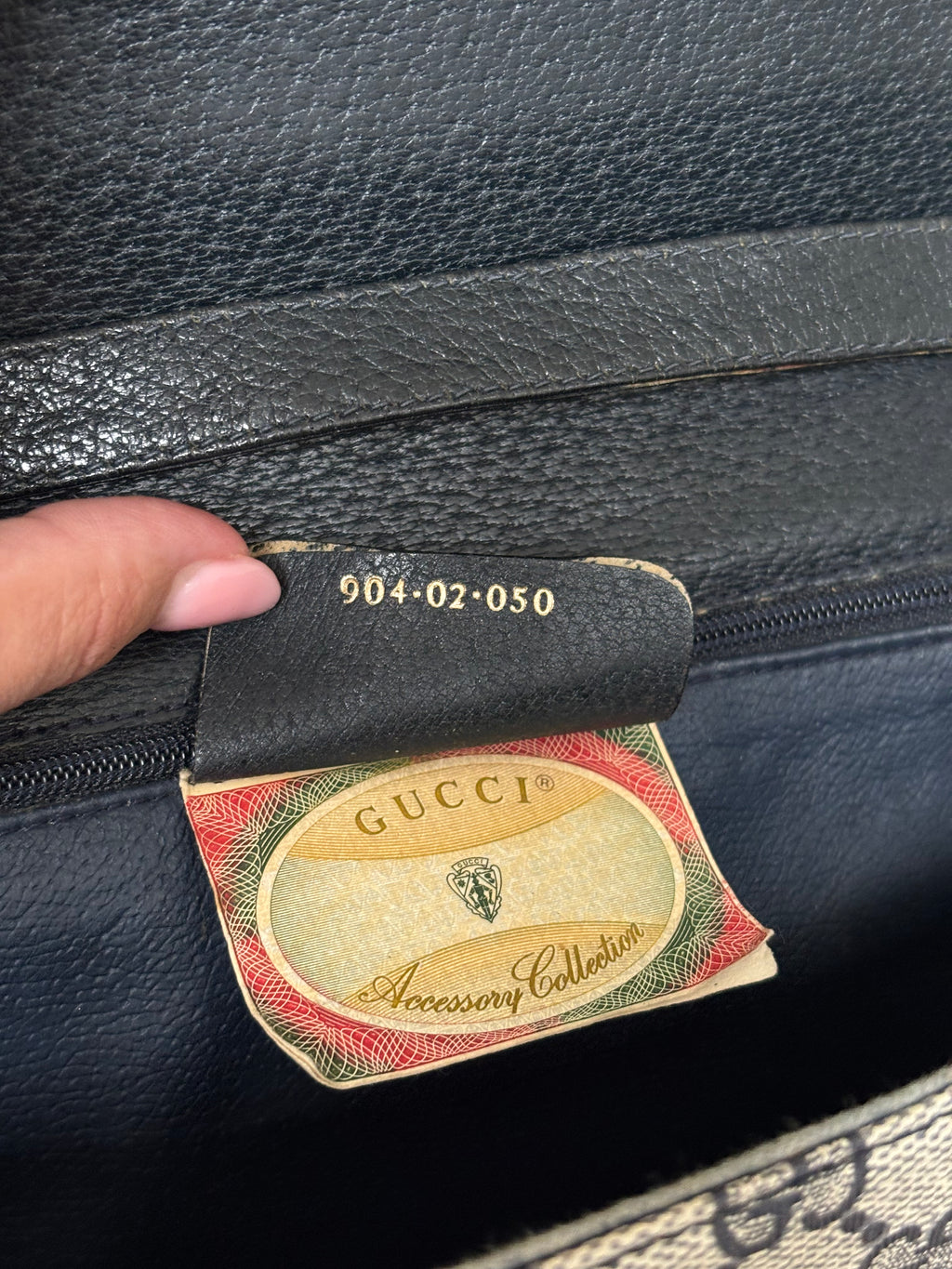 Gucci GG Supreme Crossbody