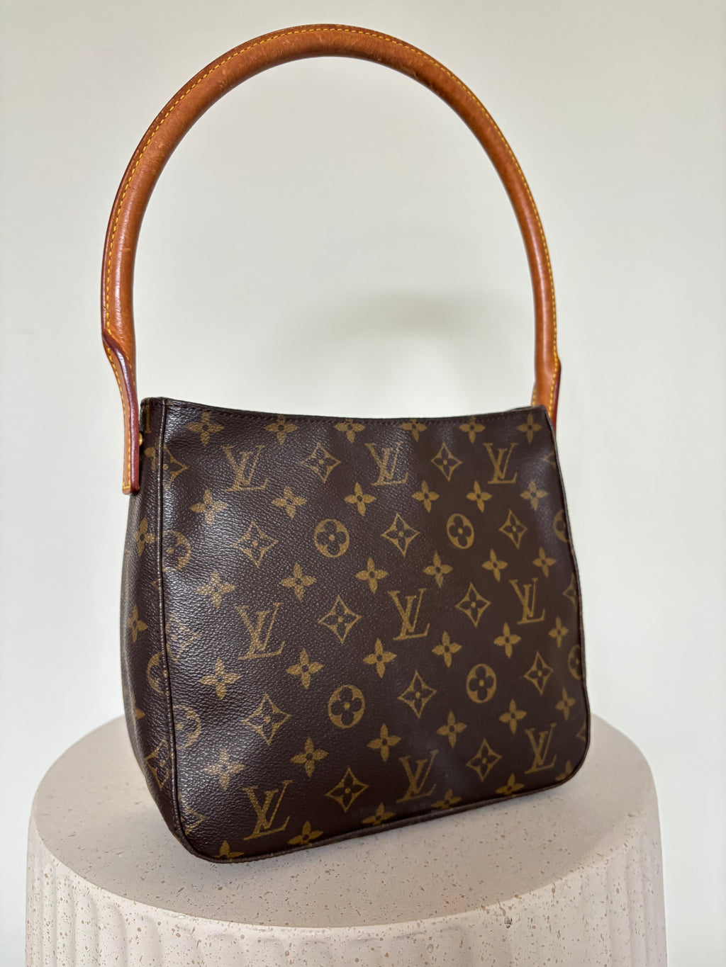 Louis Vuitton Looping MM