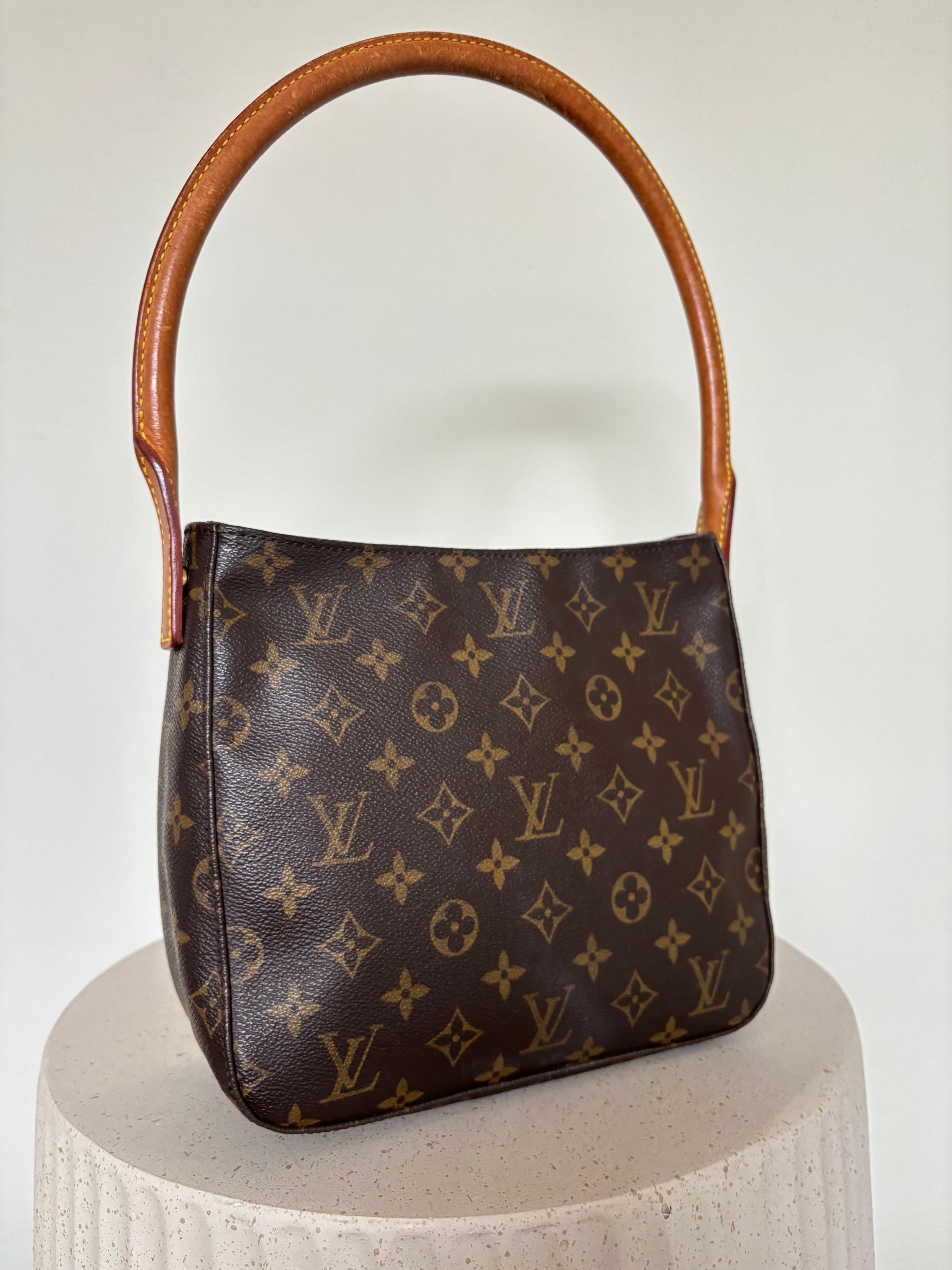 Louis Vuitton Looping MM