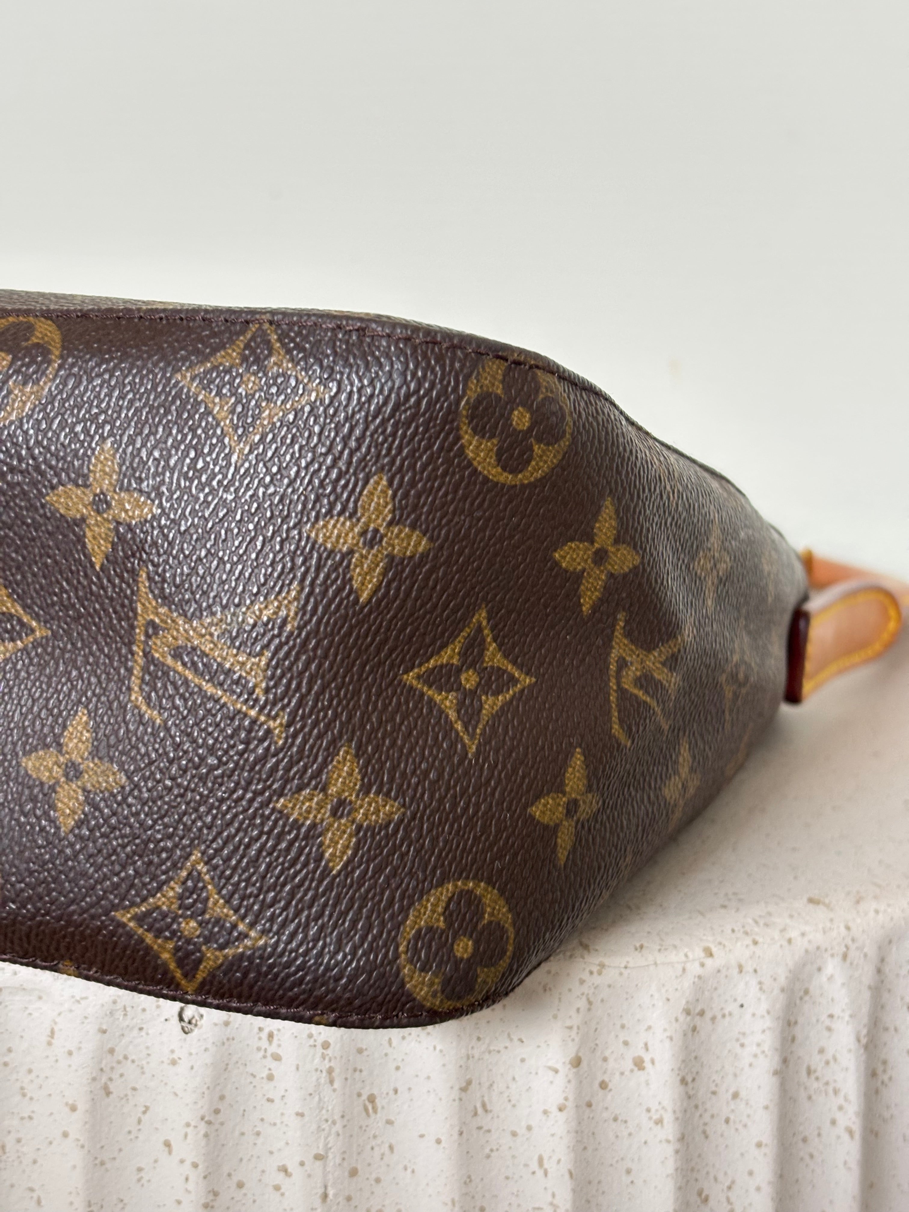 Louis Vuitton Looping MM