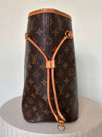 Louis Vuitton Neverfull MM Monogram