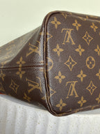 Louis Vuitton Neverfull MM Monogram