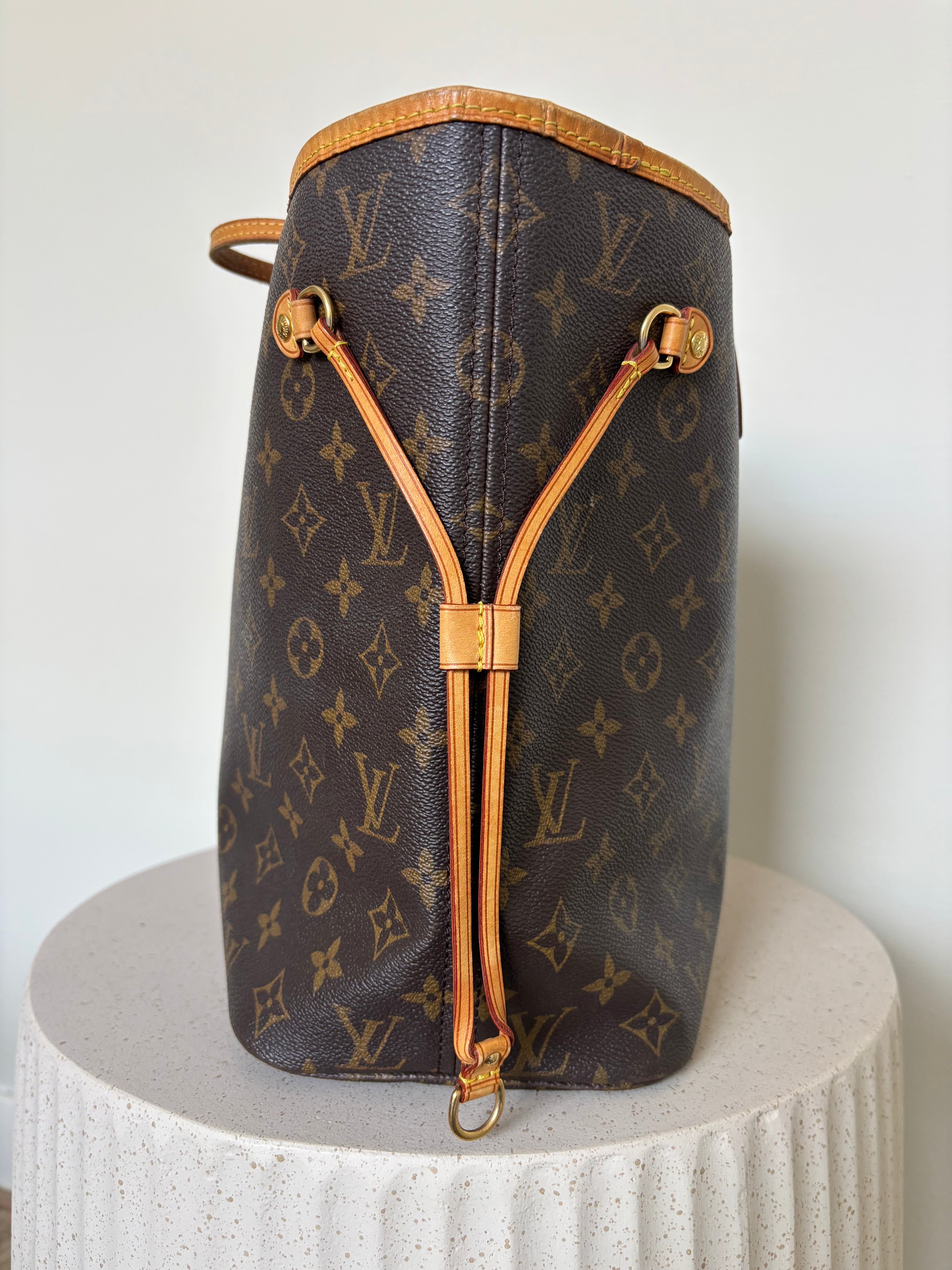 Louis Vuitton Neverfull MM Monogram