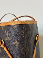 Louis Vuitton Neverfull MM Monogram