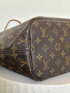 Louis Vuitton Neverfull MM Monogram