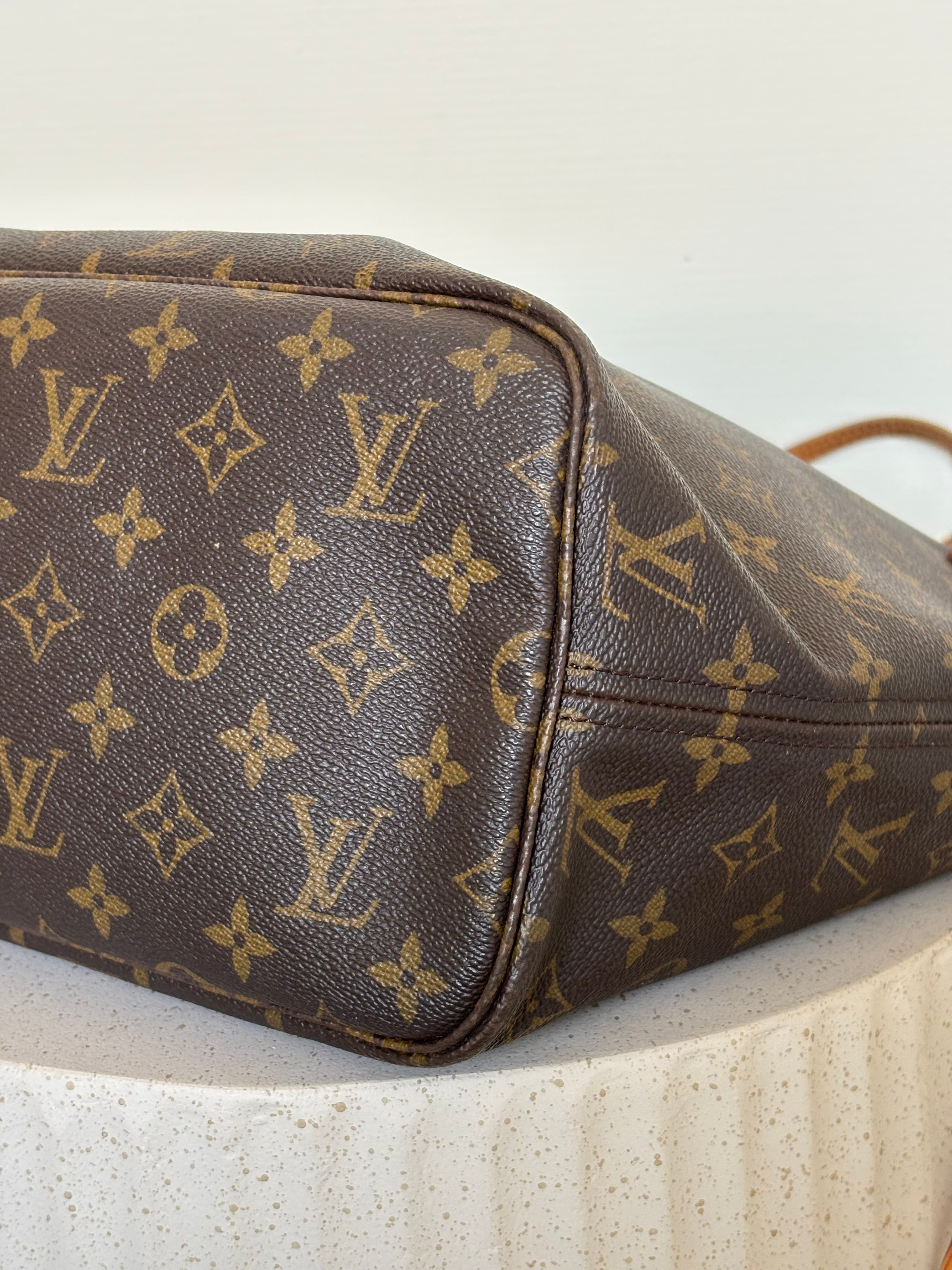 Louis Vuitton Neverfull MM Monogram