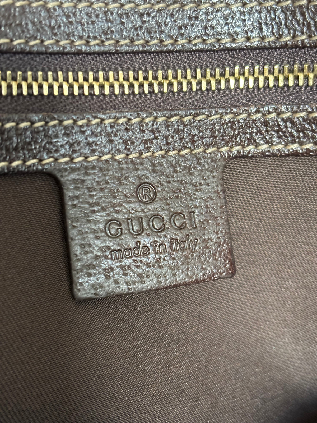 Gucci GG Supreme Charmy Hobo