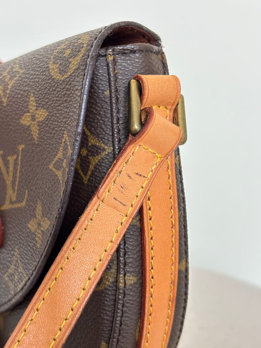 Louis Vuitton Chantilly PM