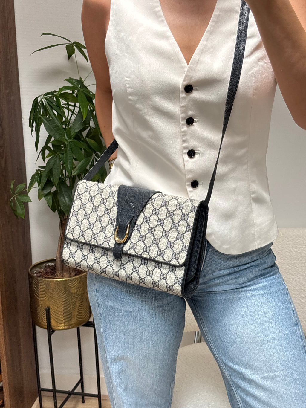 Gucci GG Supreme Crossbody