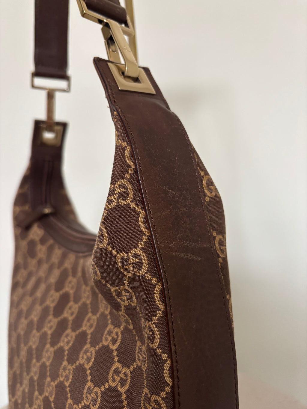 Gucci GG Supreme Hobo Bag