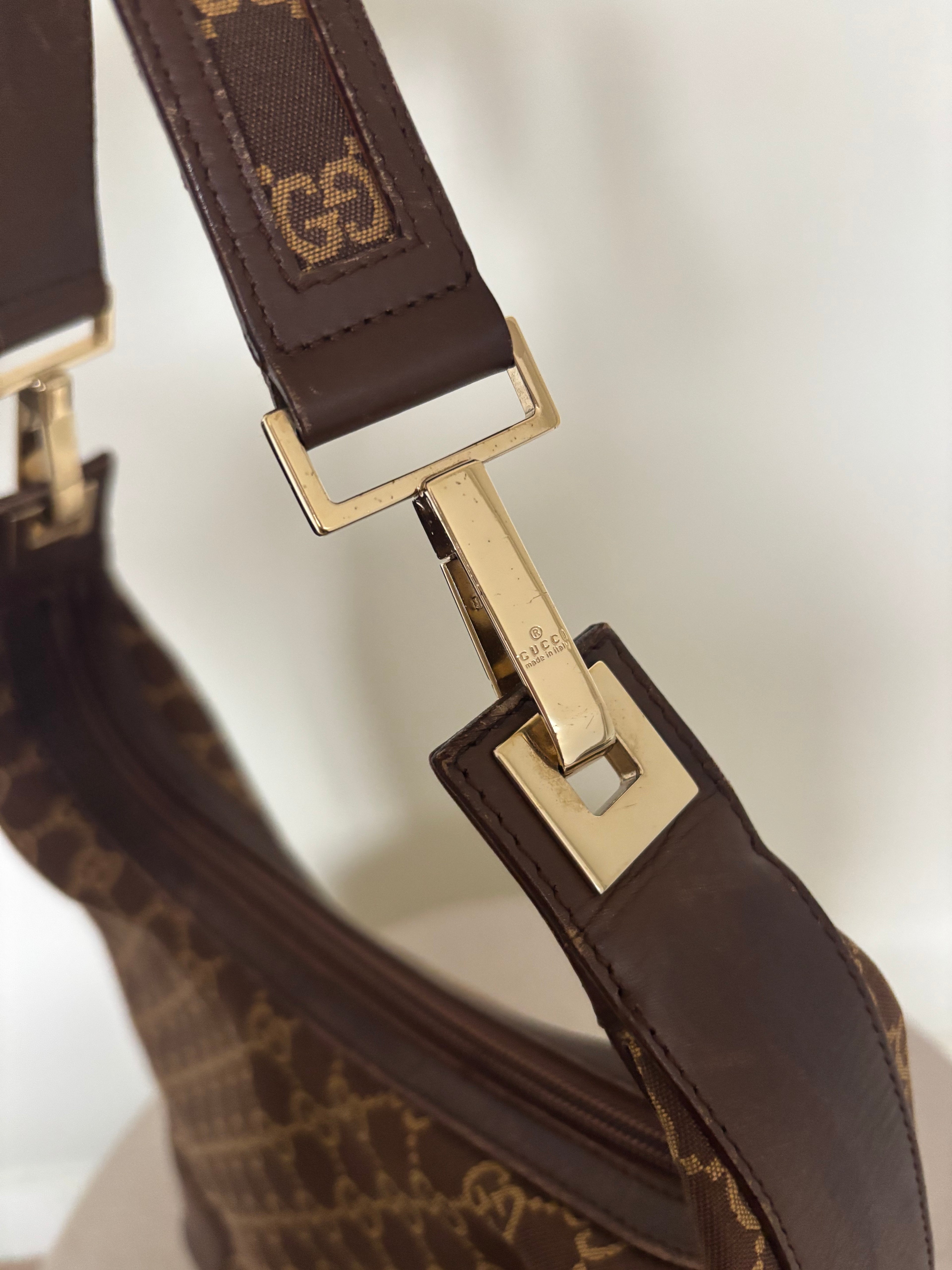 Gucci GG Supreme Hobo Bag