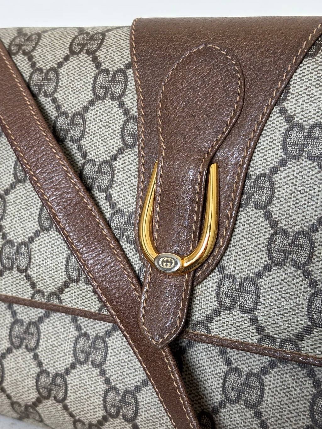 Vintage Gucci GG Supreme Crossbody